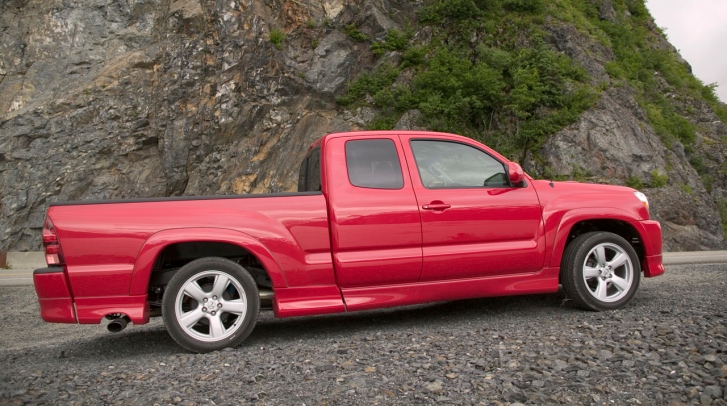 Toyota Tacoma X-Runner 2013