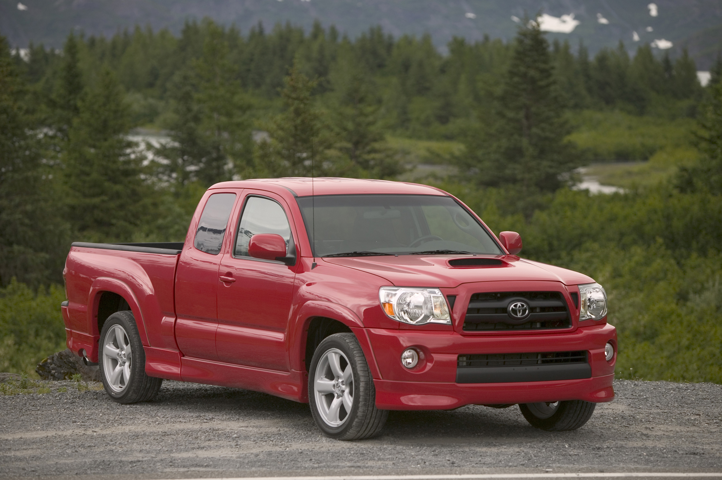 Toyota Tacoma X-Runner 2014
