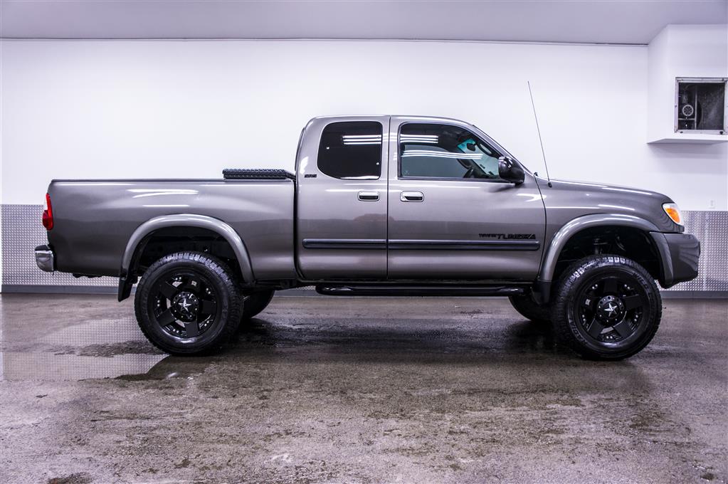 Toyota Tundra 4x4 Lifted