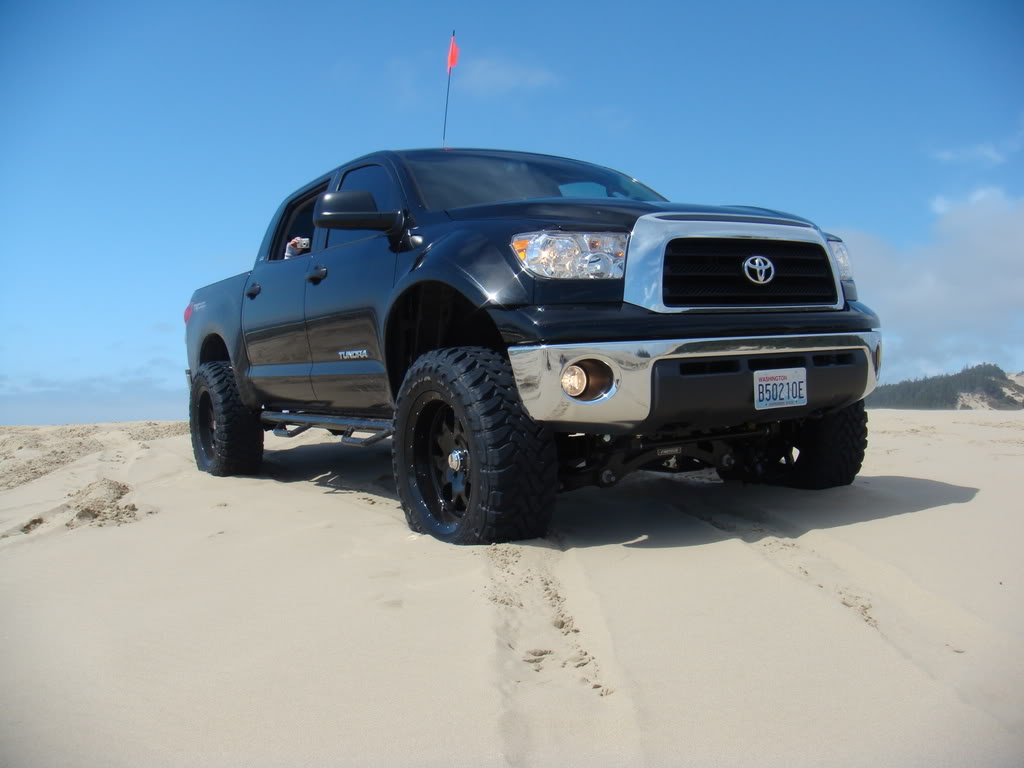 Toyota Tundra 4x4 Off Road