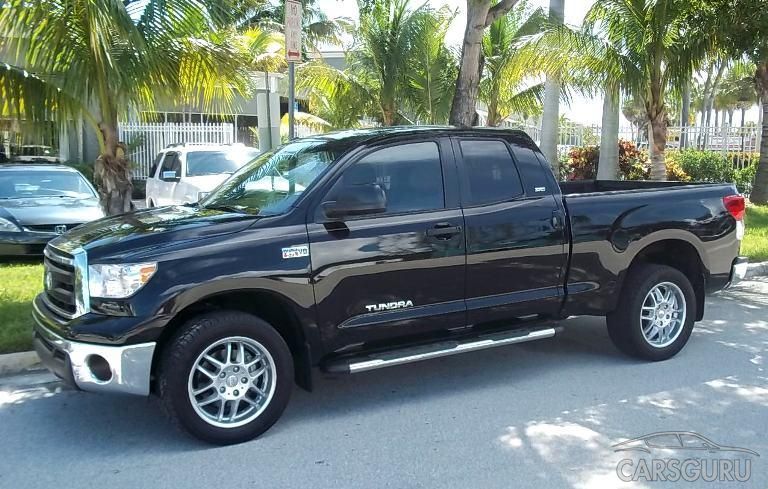 Toyota Tundra 5.7 V8