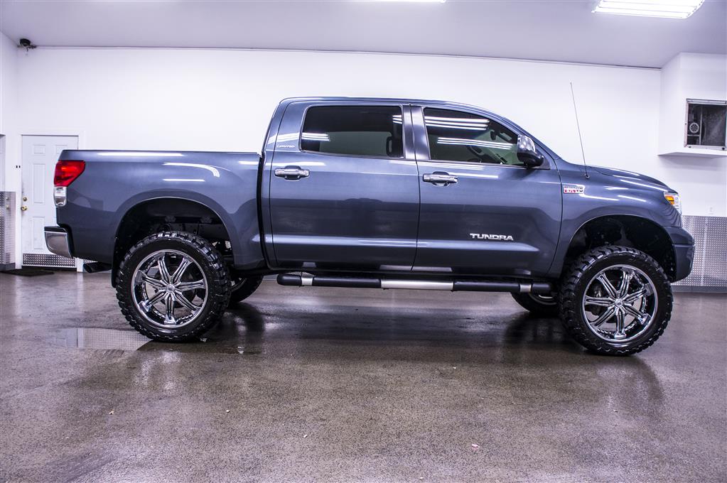 Toyota Tundra 5.7