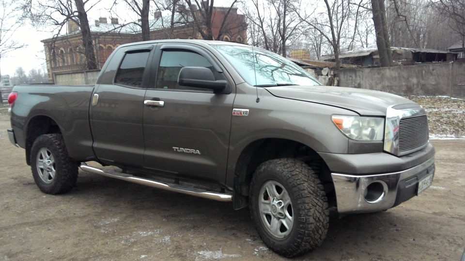 Toyota Tundra 5.7