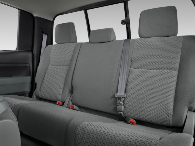 Toyota Tundra 6 Passenger
