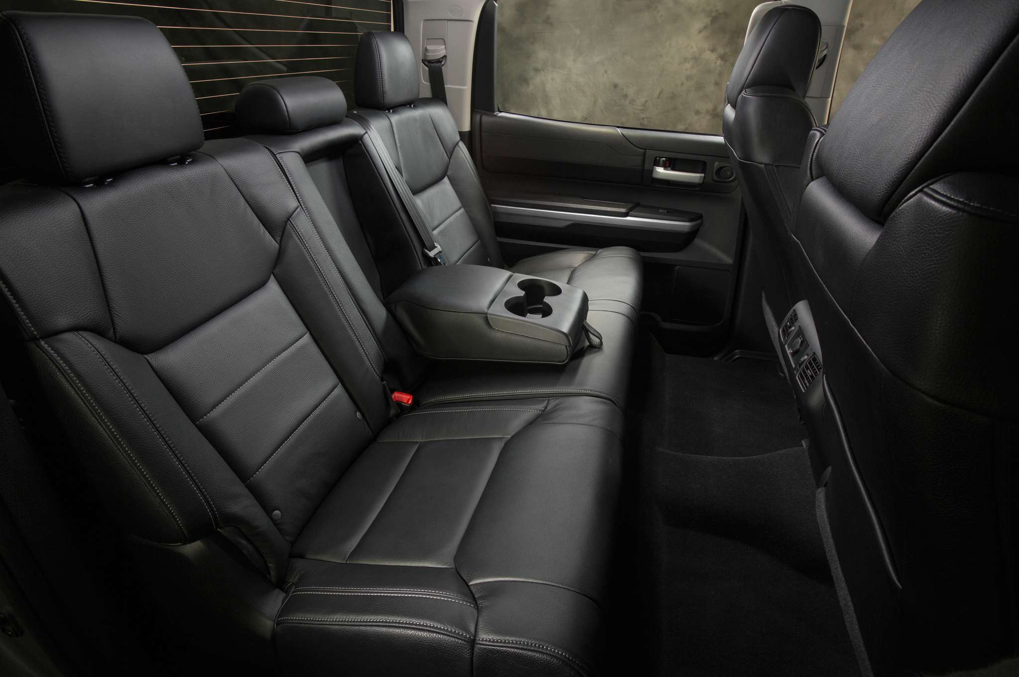 Toyota Tundra 6 Seater Toyota Tundra 6 Seater