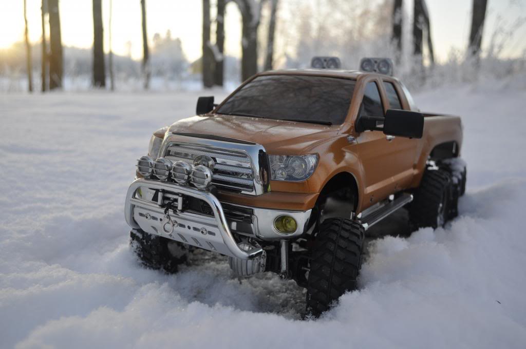 Toyota Tundra 6x6
