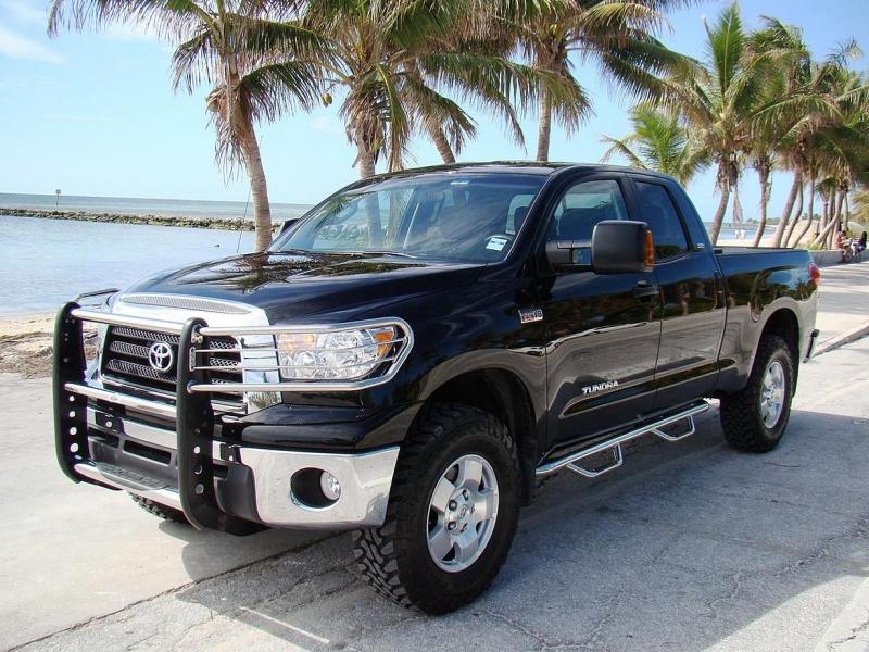 Toyota Tundra Black