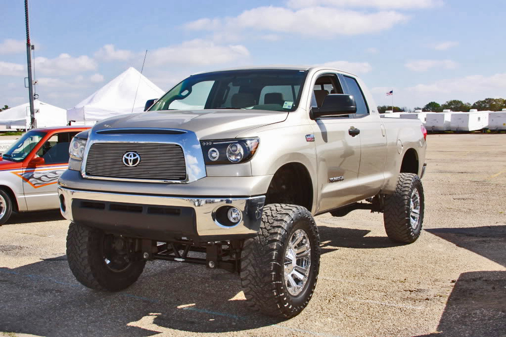 Toyota Tundra Lifted