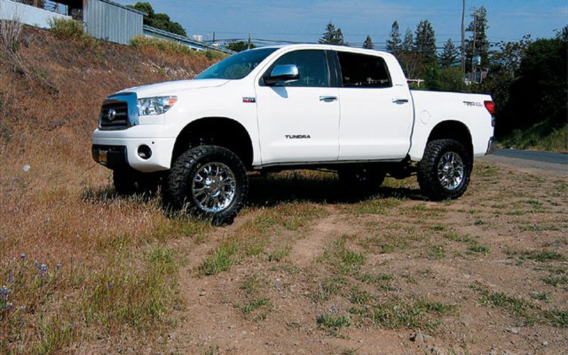 Toyota Tundra Lifted