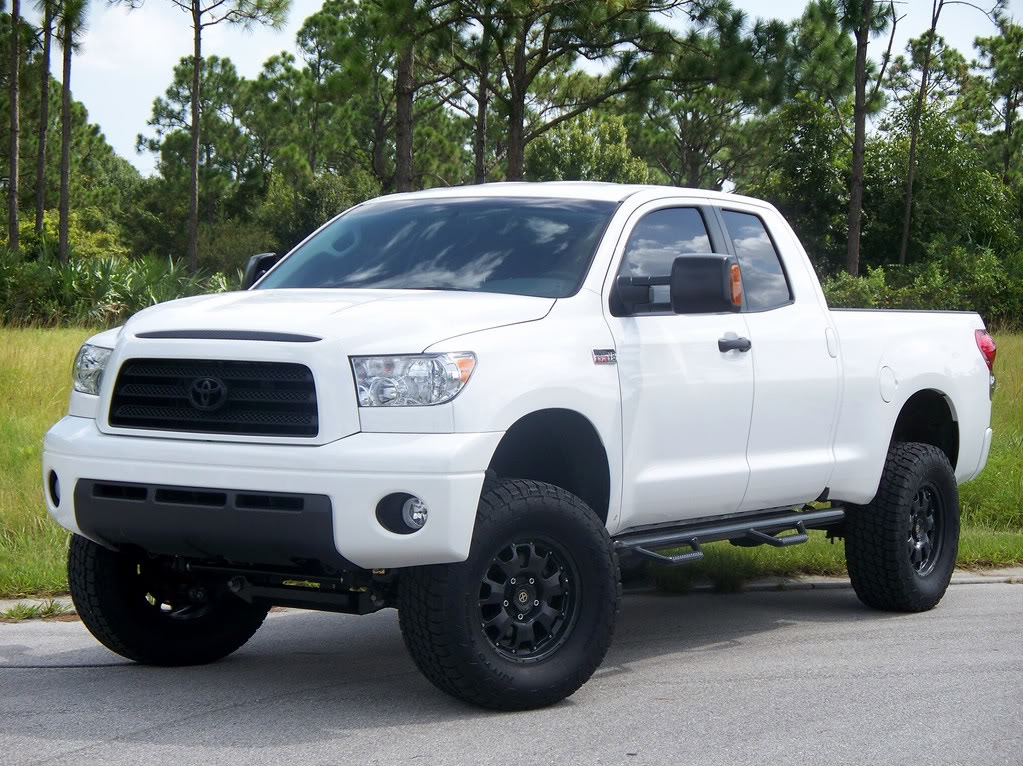 Toyota Tundra Sport