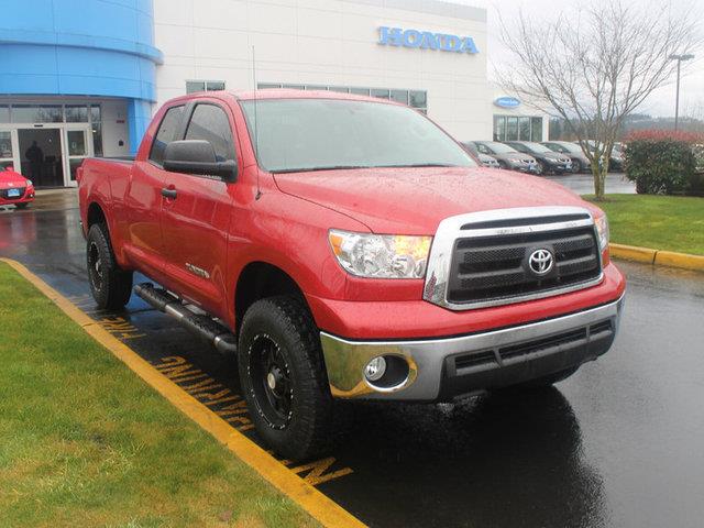 Toyota Tundra V8 4wd