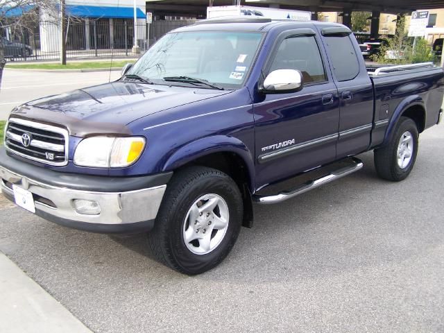 Toyota Tundra V8 4wd