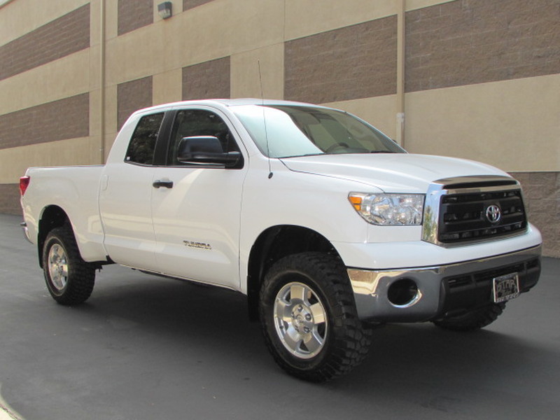 Toyota Tundra V8 4wd