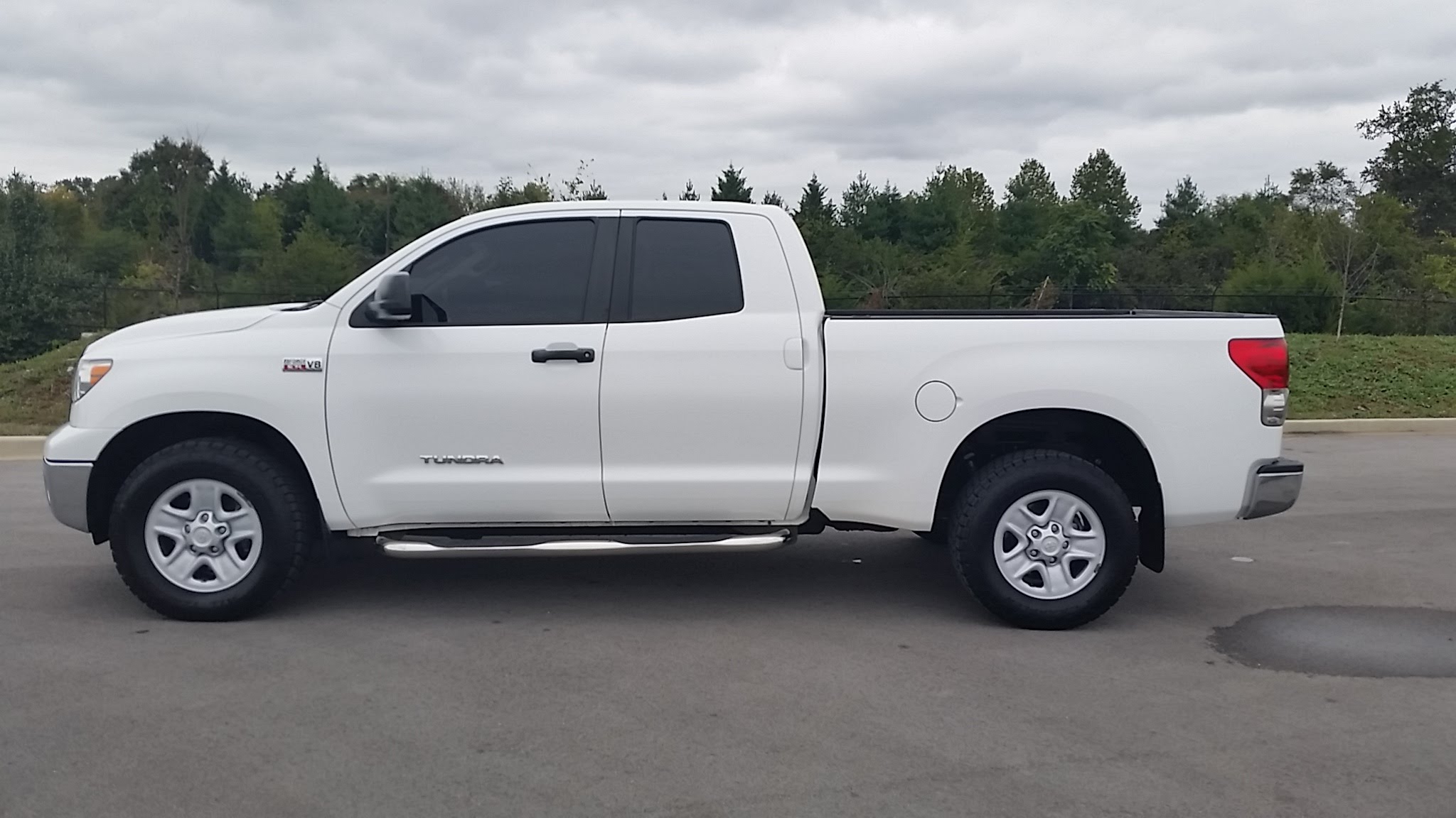 Toyota Tundra White 2015 Toyota Tundra White 2015