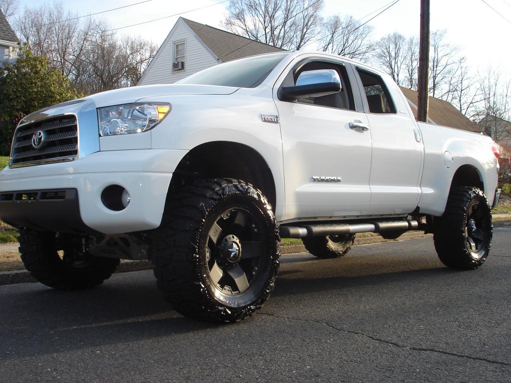 Toyota Tundra White Lifted