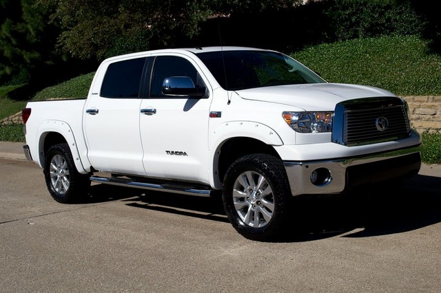 Toyota Tundra White