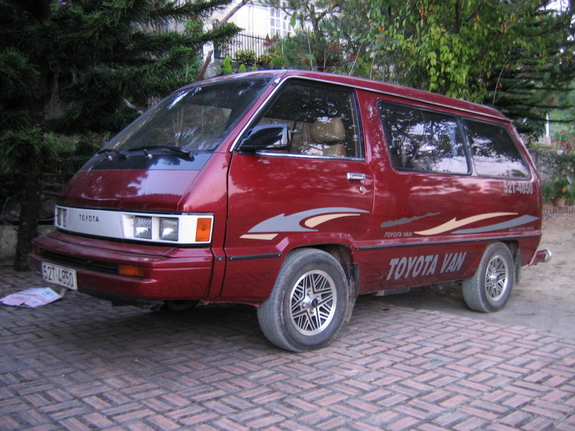 Toyota Van 1985
