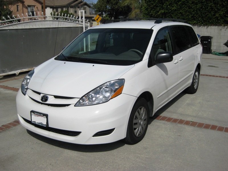Toyota Van 2007