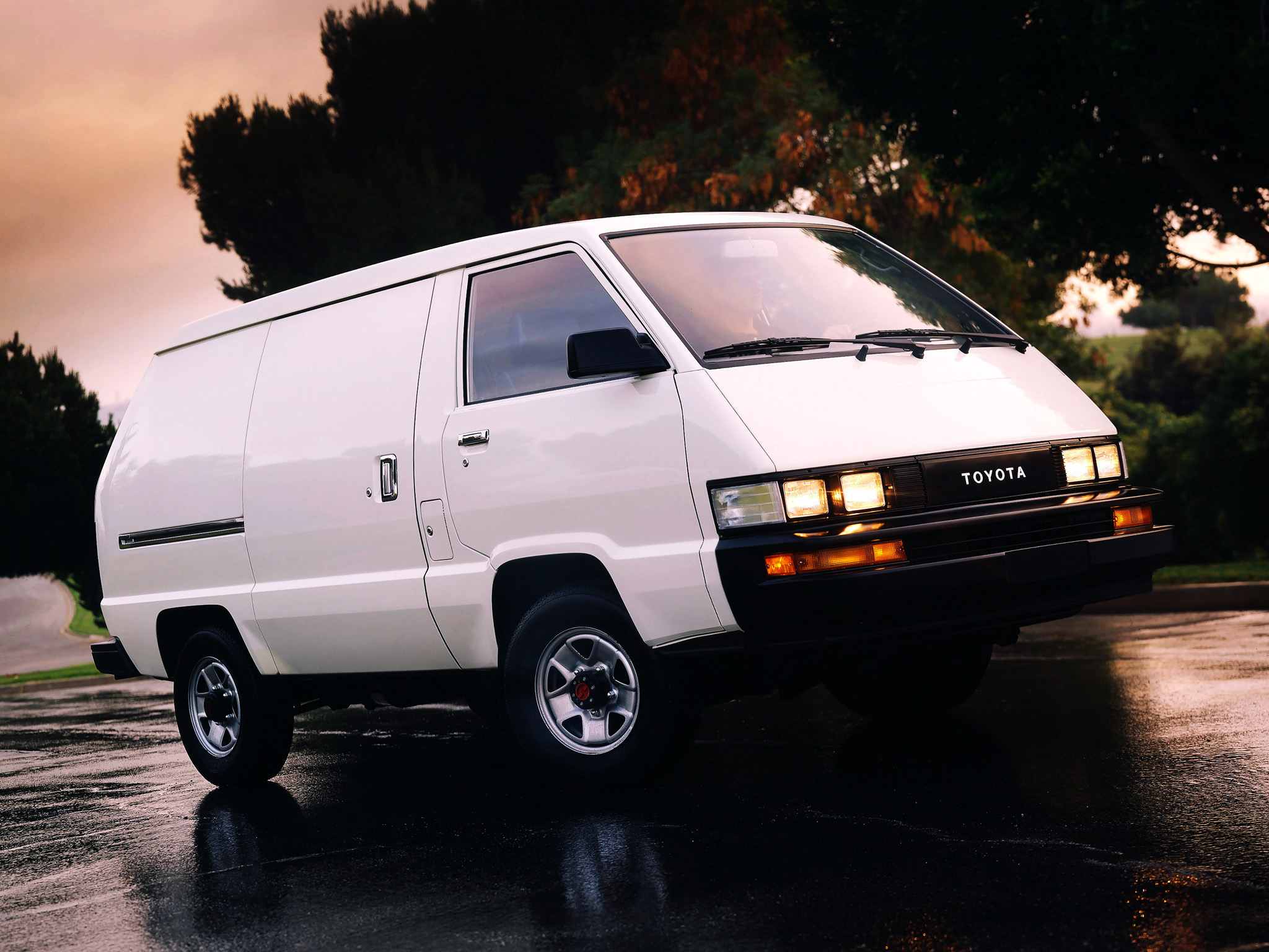 Toyota Van 4wd