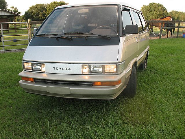Toyota Van Le