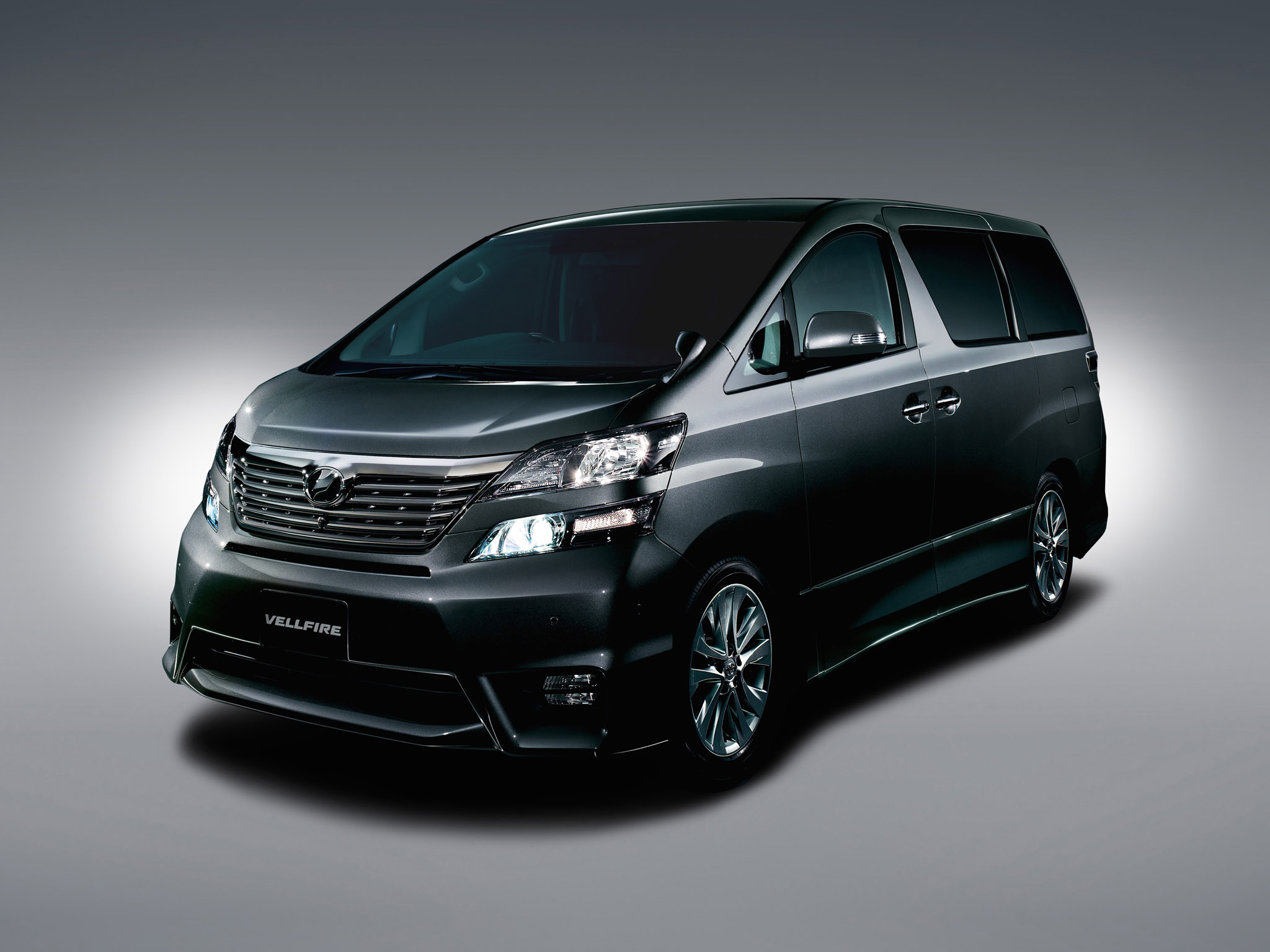 Toyota Vellfire 2010