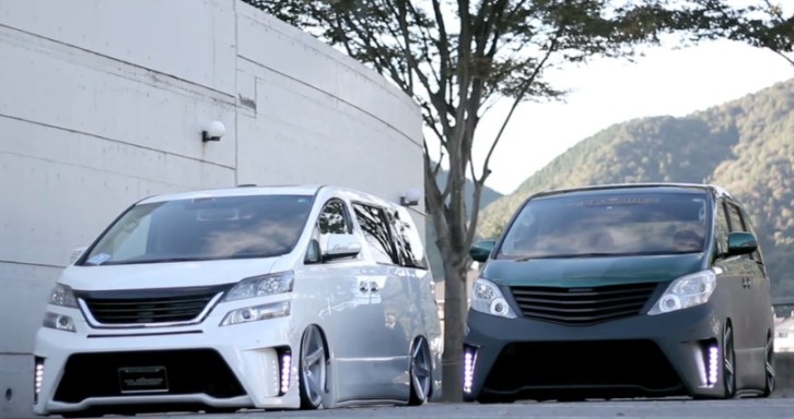 Toyota Vellfire 2014