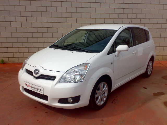 Toyota Verso 2.0