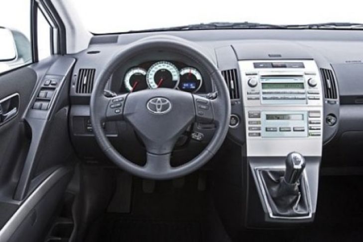 Toyota Verso 2.2 D-Cat