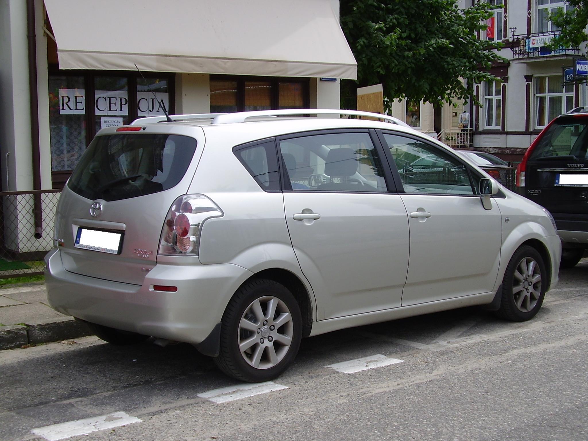 Toyota Verso 2.2