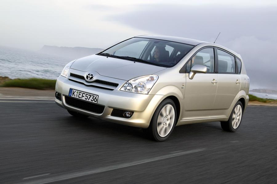 Toyota Verso 2004