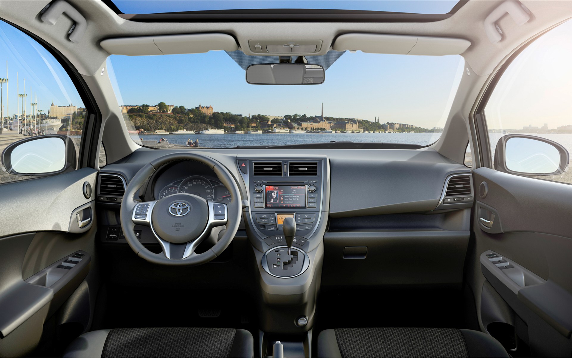 Toyota Verso 2012