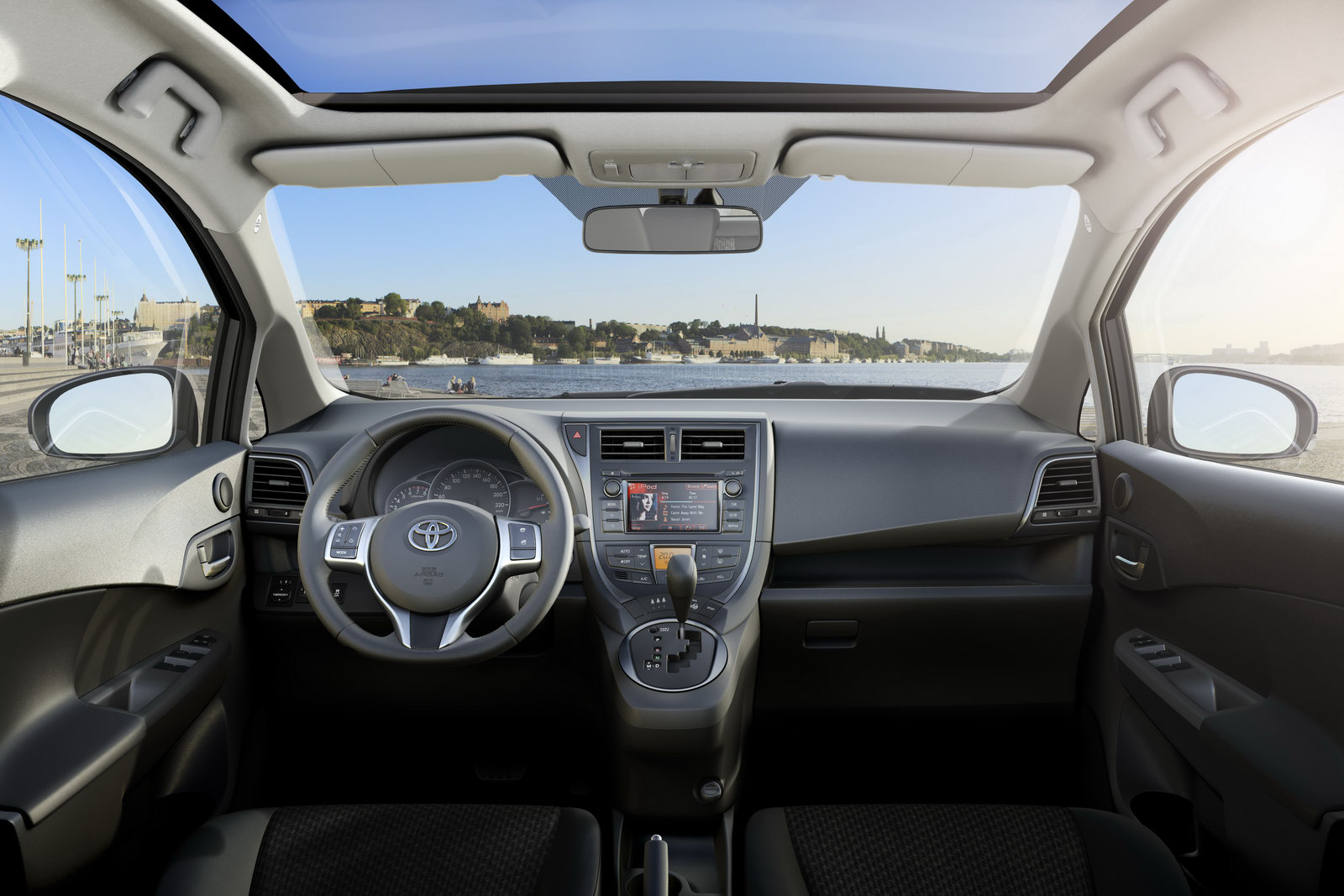 Toyota Verso 7 Seater 2013