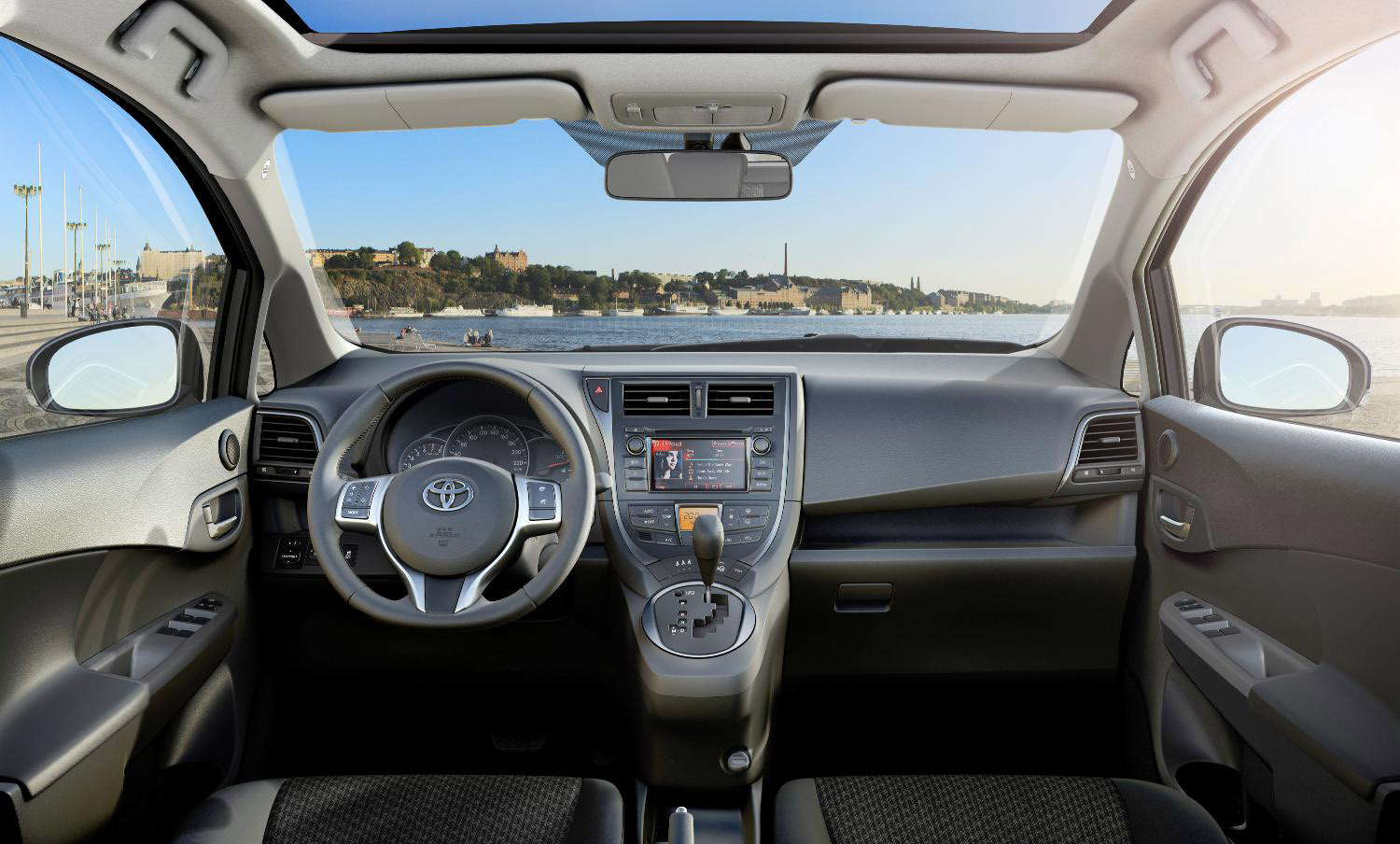Toyota Verso Hybrid