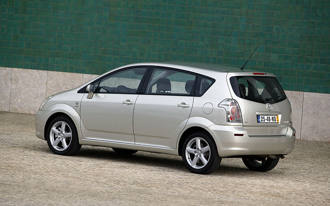 Toyota Verso Luna