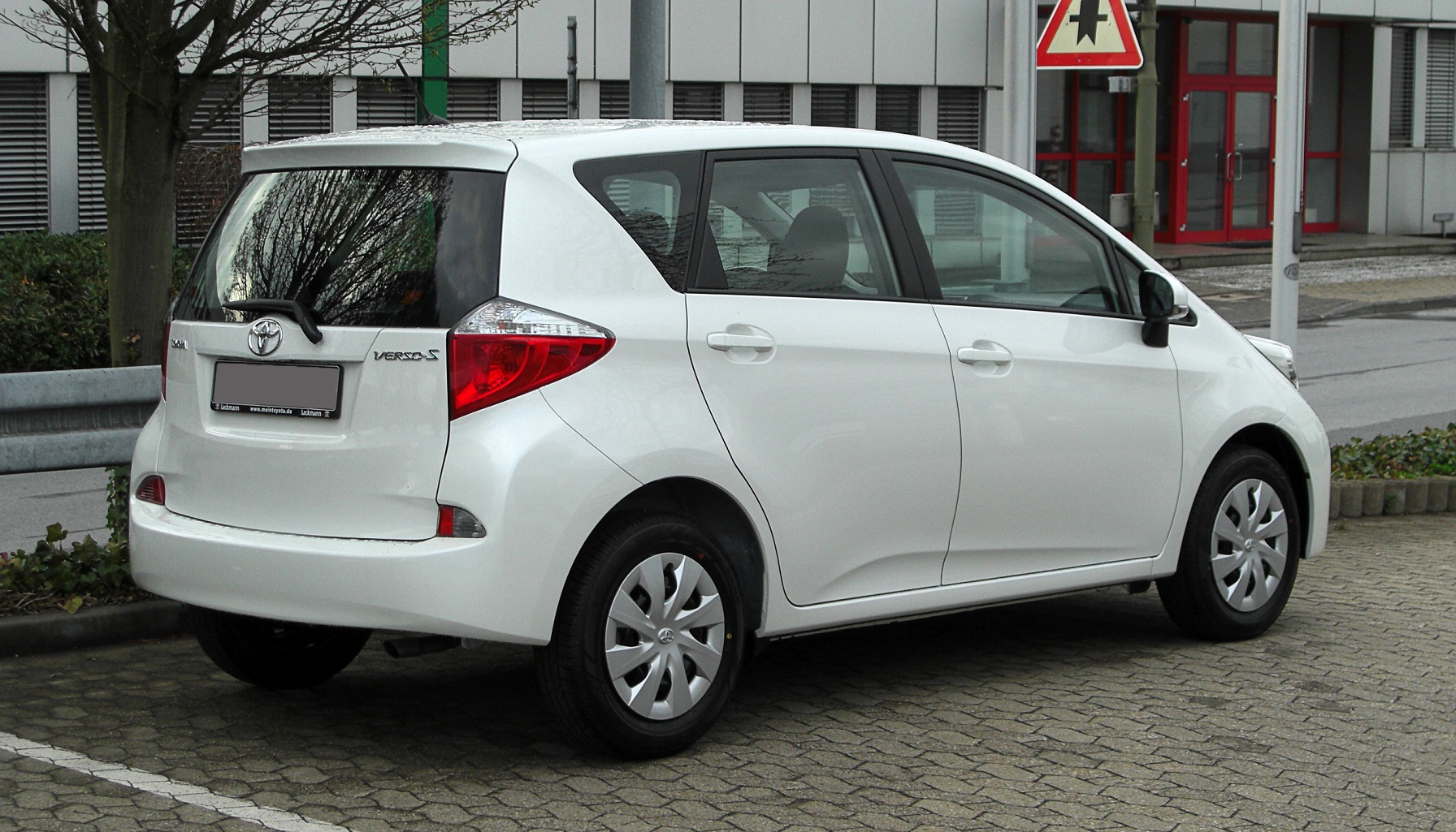 Toyota Verso S 1.33