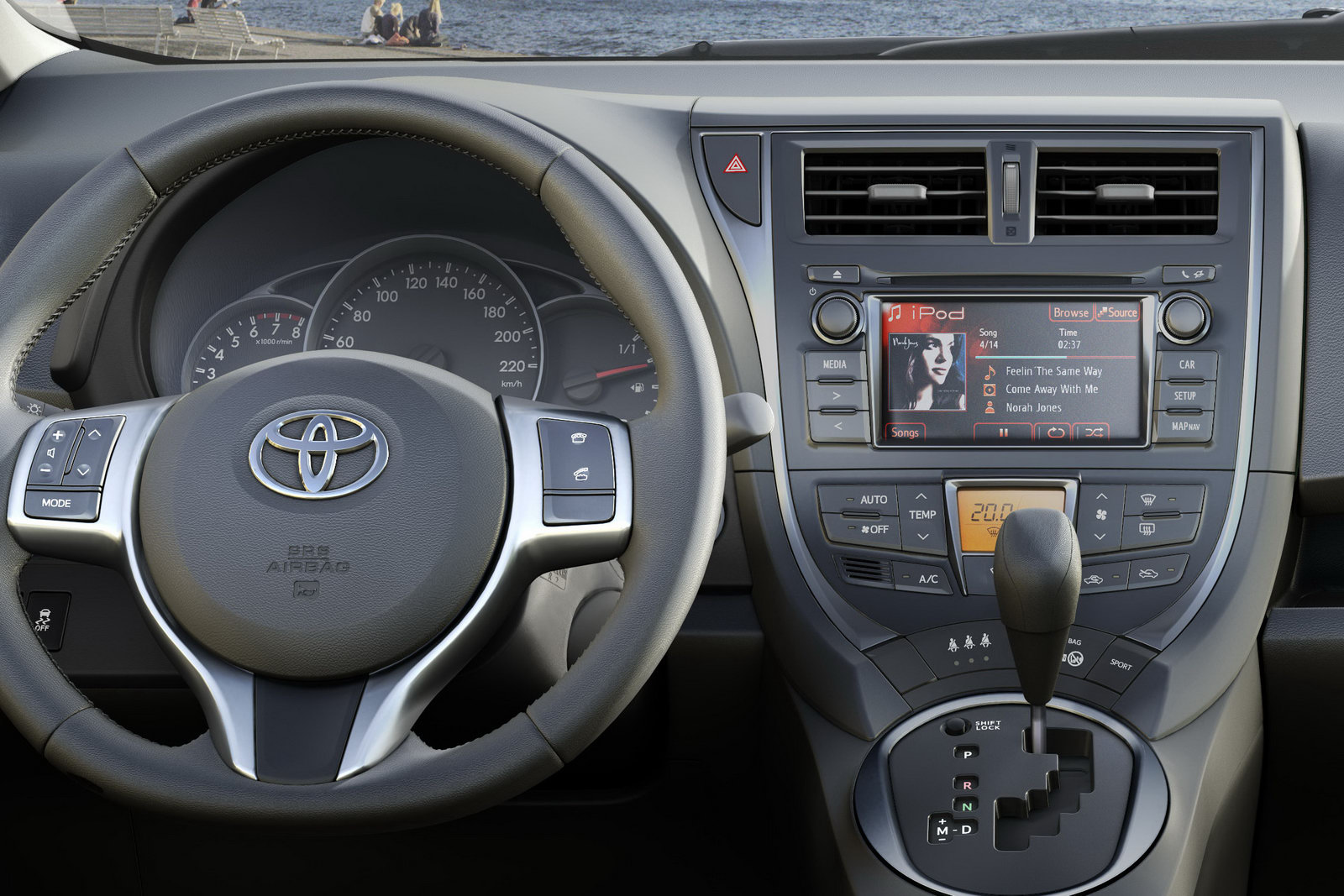 Toyota Verso S 2014