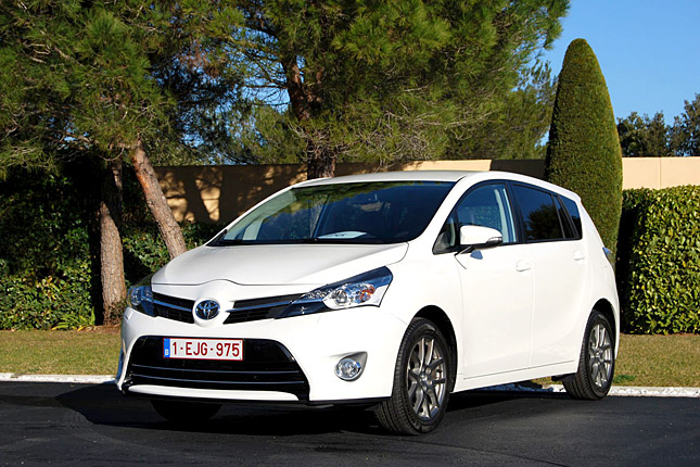 Toyota Verso Sport