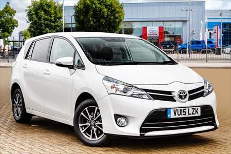 Toyota Verso White