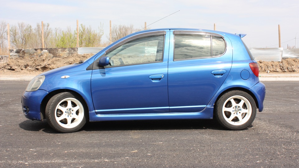 Toyota Vitz 1.5 Rs