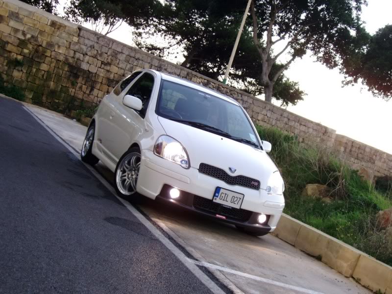 Toyota Vitz 1.5 Rs