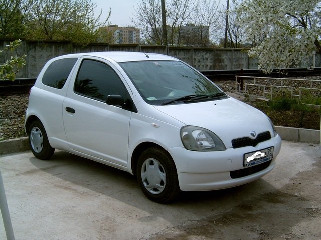 Toyota Vitz 1999