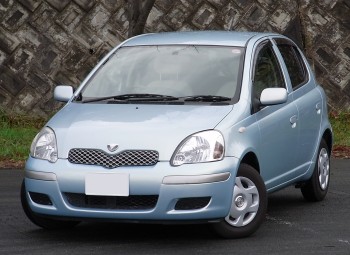 Toyota Vitz 2001