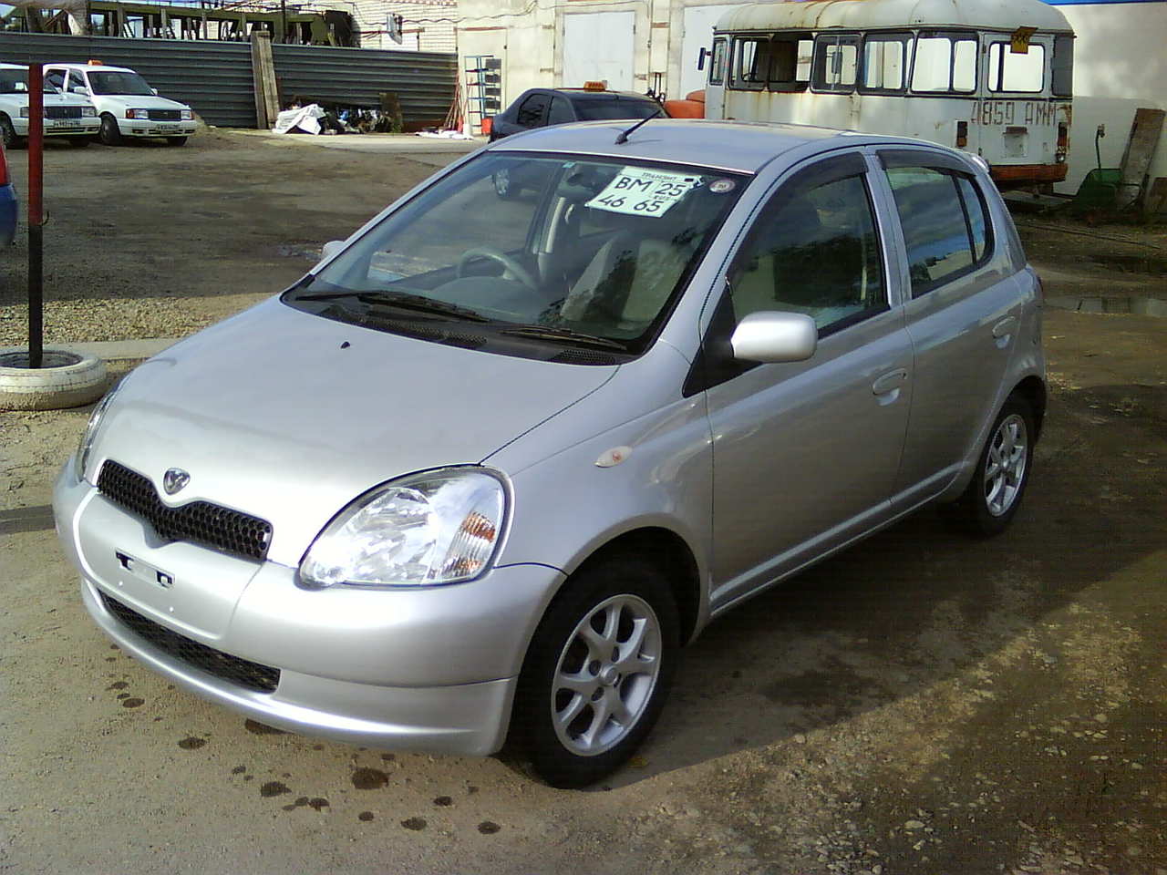 Toyota Vitz 2002