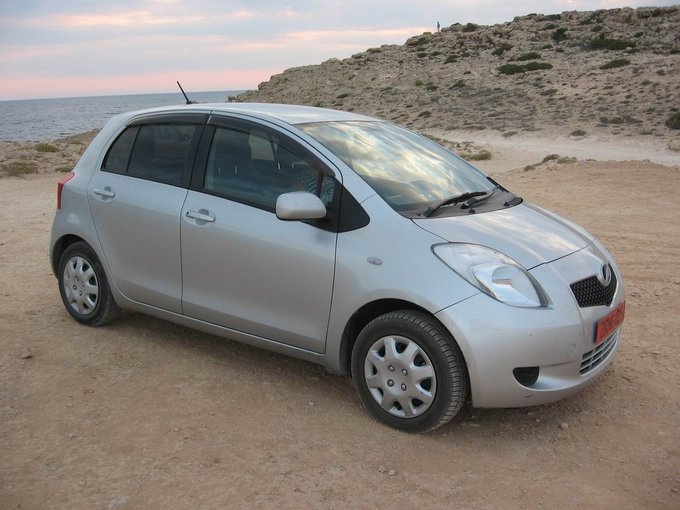 Toyota Vitz 2005