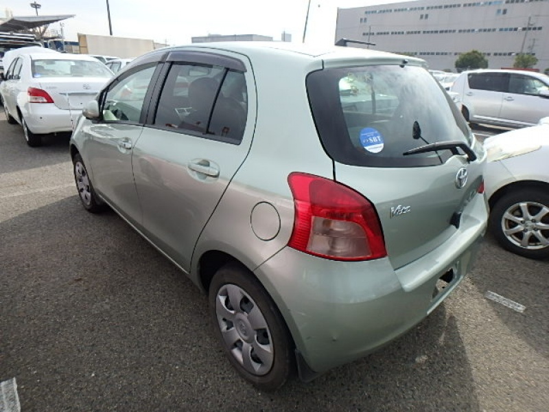 Toyota Vitz 2006