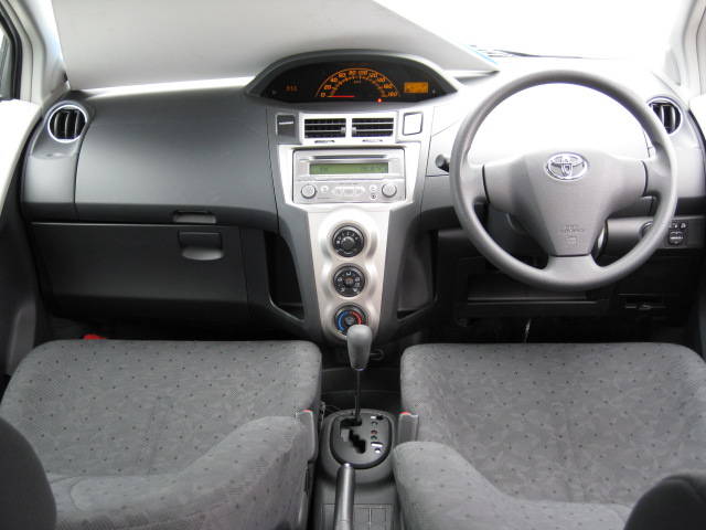 Toyota Vitz 2008