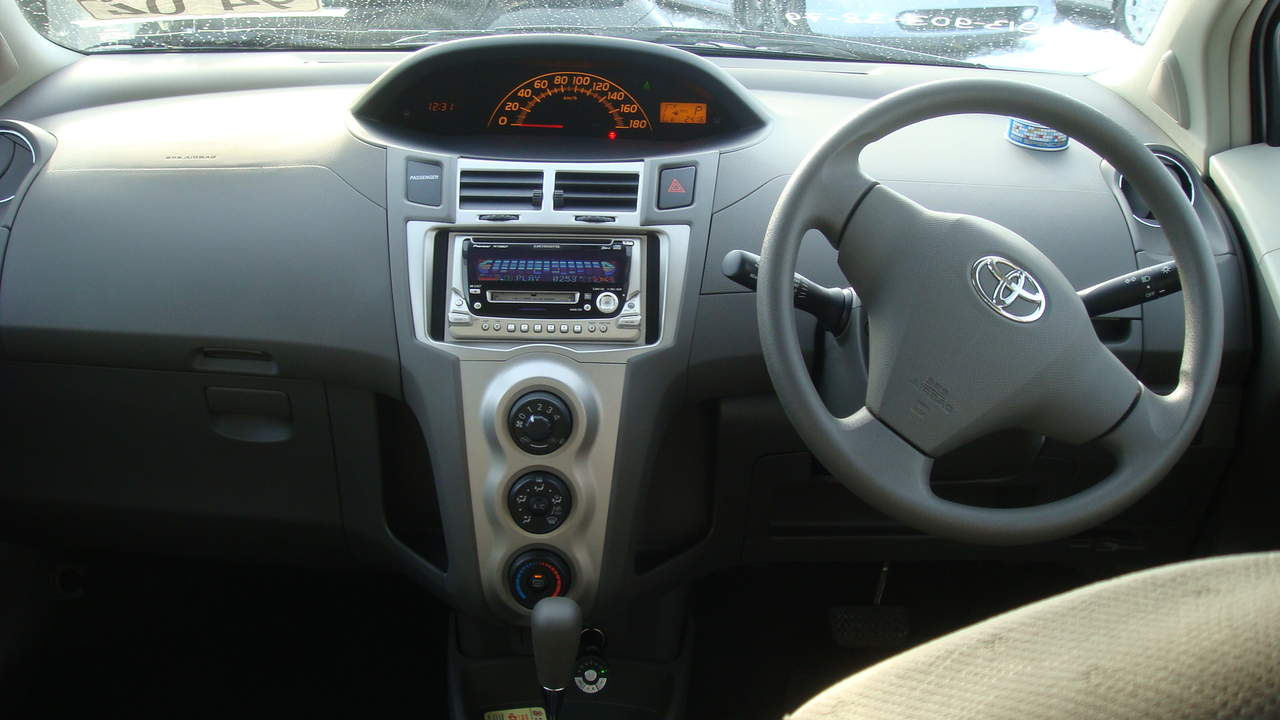 Toyota Vitz 2008