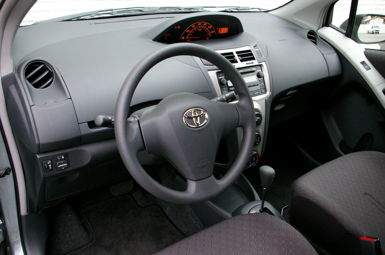Toyota Vitz 2009