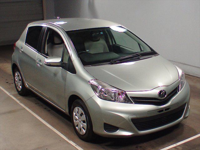 Toyota Vitz 2011
