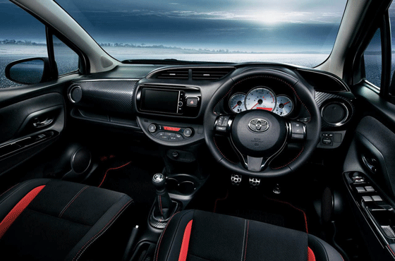 Toyota Vitz 2015